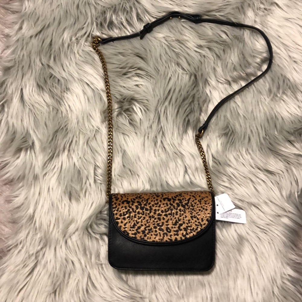 AEO Crossbody leopard/black printed bag